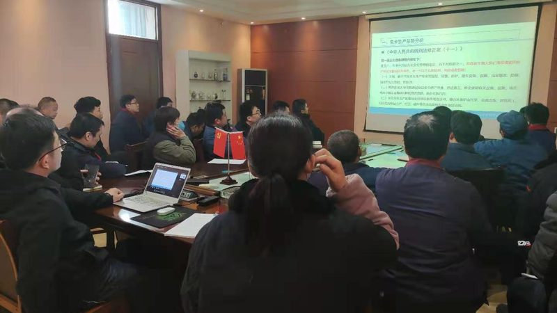 焊工短期培训的费用主要包括以下几个方面：